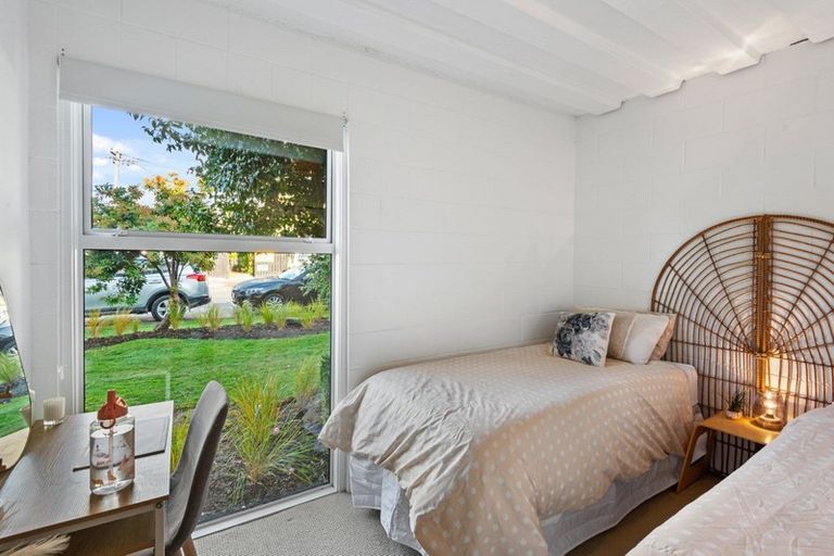 Photo of property in 1/107 Holly Road, St Albans, Christchurch, 8014