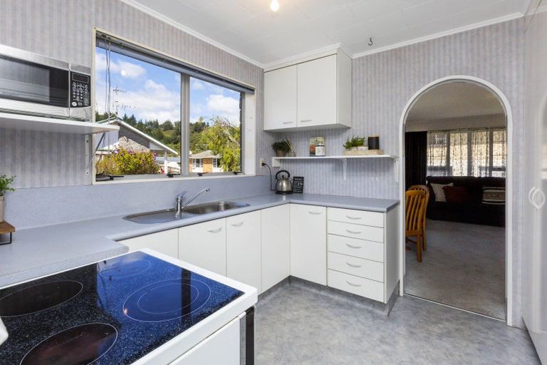 Photo of property in 8a Cederholm Grove, Brown Owl, Upper Hutt, 5018