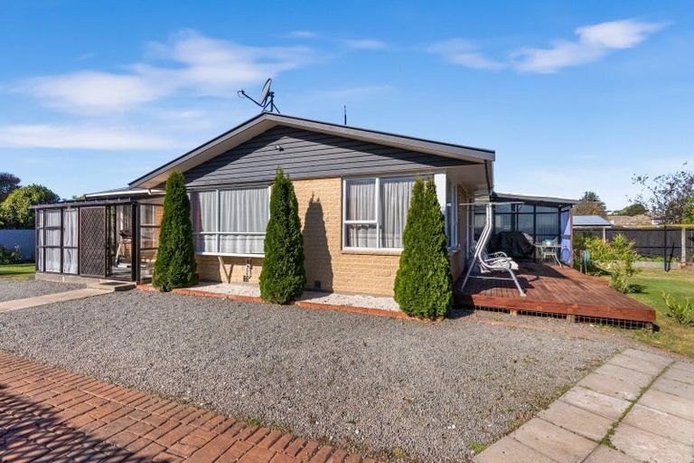 Photo of property in 13 Fairmont Place, Hornby, Christchurch, 8042