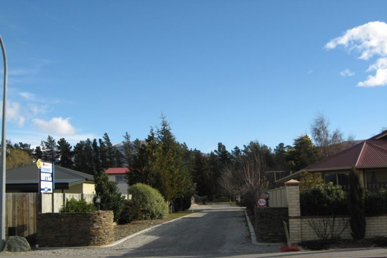 Photo of property in 1 Gavan Street, Cromwell, 9310