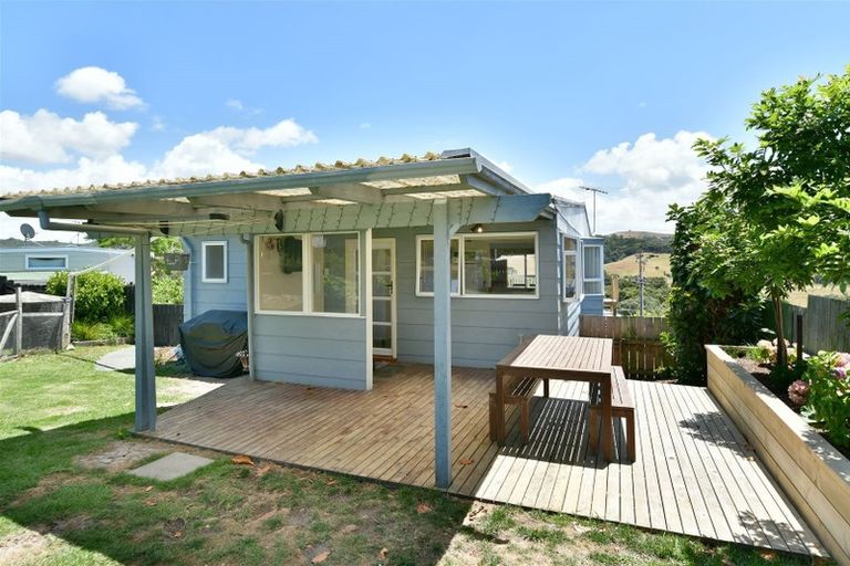 Photo of property in 31 Hammond Avenue, Hatfields Beach, Orewa, 0931