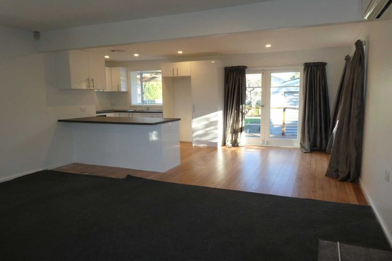 Photo of property in 17 Palmside Street, Somerfield, Christchurch, 8024