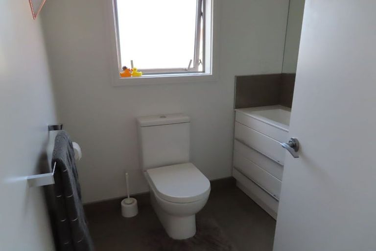 Photo of property in 5b Stafford Street, Silverstream, Upper Hutt, 5019