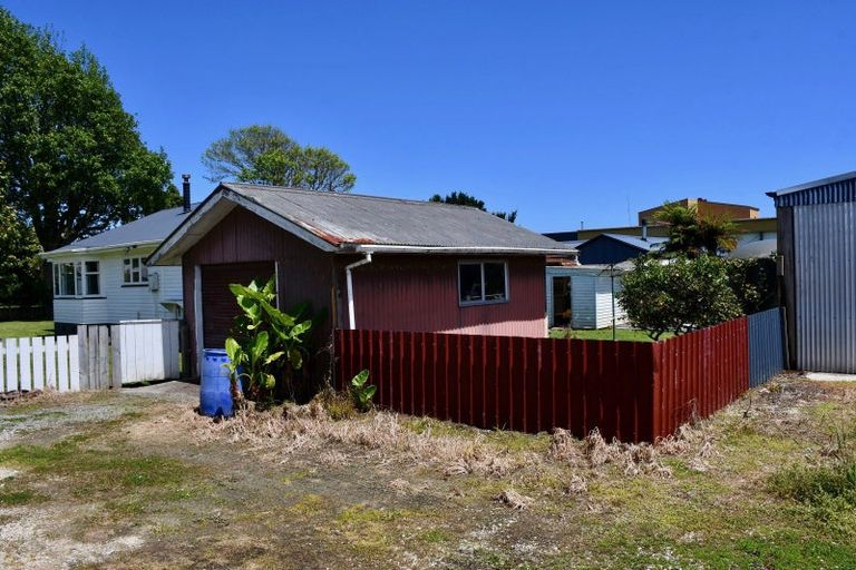 Photo of property in 129 Waverley Street, Karamea, 7893