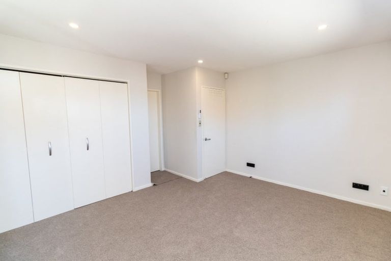 Photo of property in 18b Rangitane Street, Maupuia, Wellington, 6022