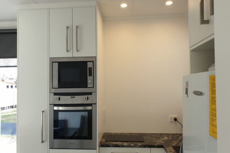 Photo of property in 114 Sixth Avenue, Urenui, 4377