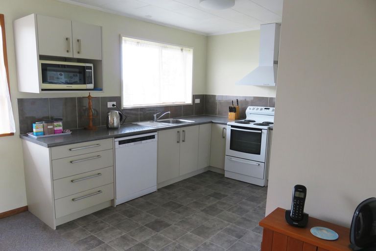 Photo of property in 7 Browning Street, Winchester, 7985