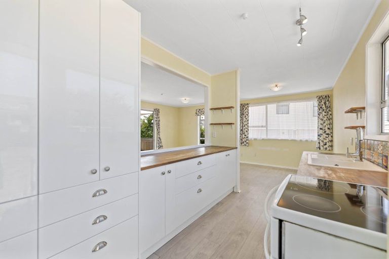 Photo of property in 24 Richmond Avenue, Richmond Heights, Taupo, 3330