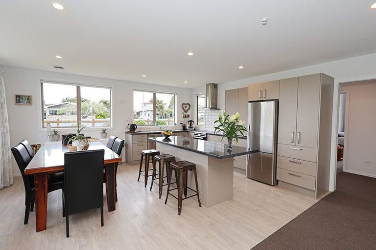 Photo of property in 53 Queen Street, Winton, 9720