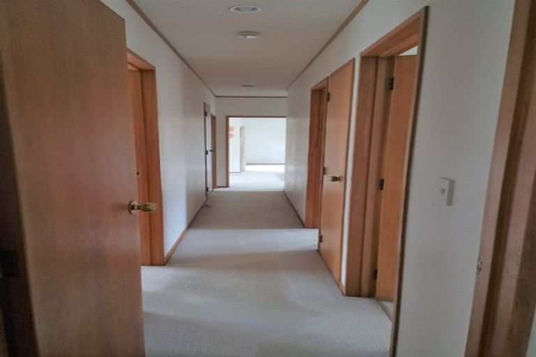 Photo of property in 1/35 Gordon Avenue, Forrest Hill, Auckland, 0620