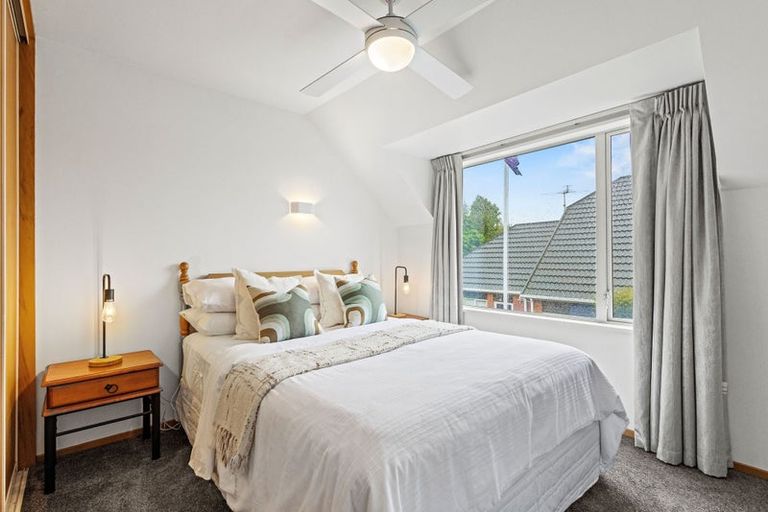 Photo of property in 2/3 Creyke Road, Ilam, Christchurch, 8041