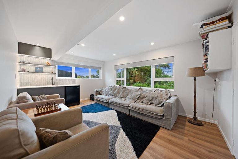 Photo of property in 132 Porritt Avenue, Chatswood, Auckland, 0626