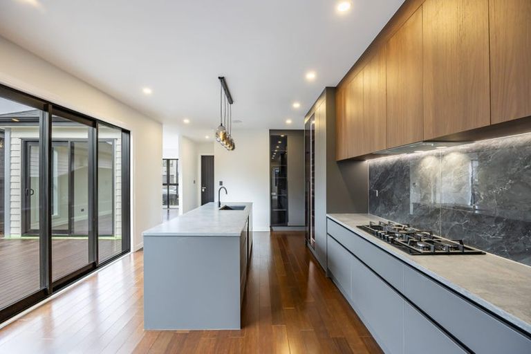 Photo of property in 29 Cara Avenue, Kumeu, 0810