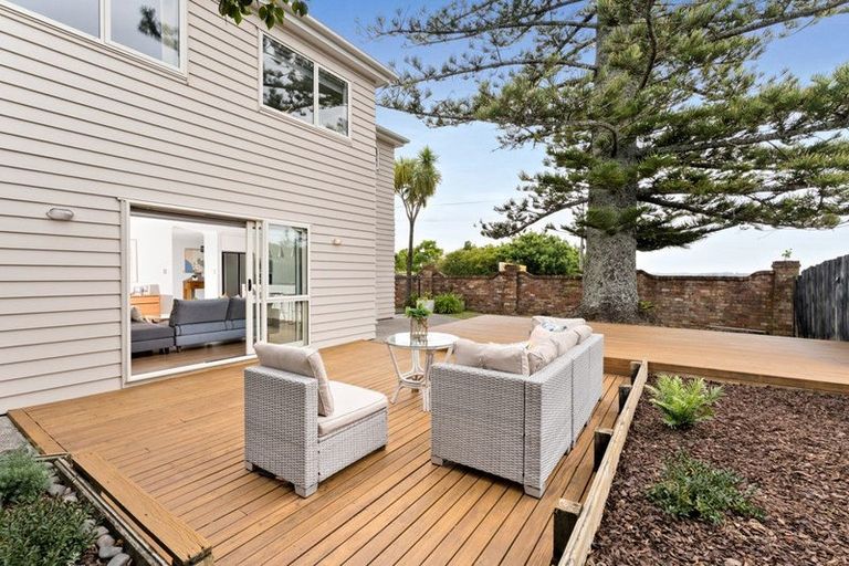Photo of property in 28a Rangatira Road, Birkenhead, Auckland, 0626