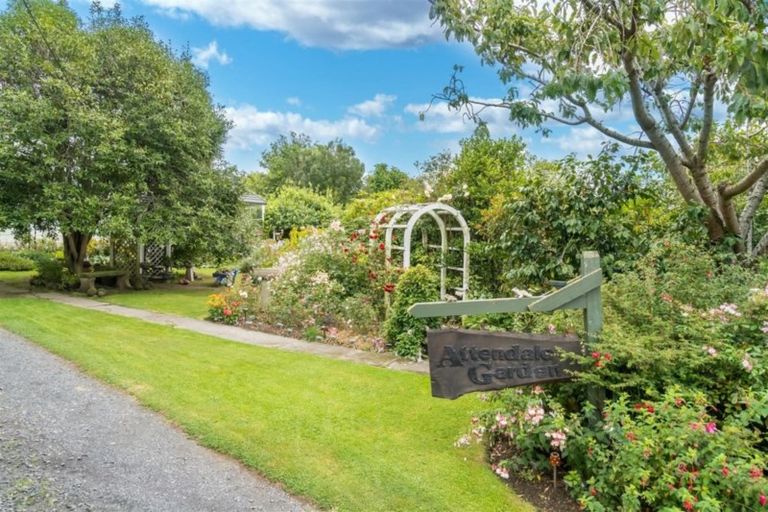 Photo of property in 8 Railway Lane, Outram, 9019