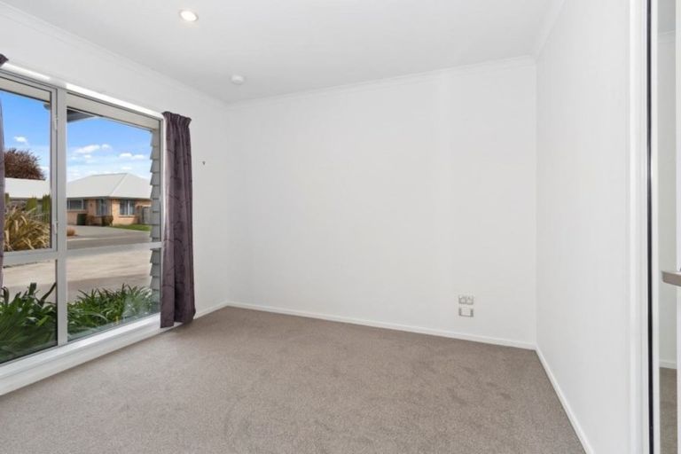 Photo of property in 4 Catkins Lane, Mairehau, Christchurch, 8052