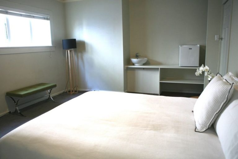 Photo of property in 65 Wellesley Road, Napier South, Napier, 4110