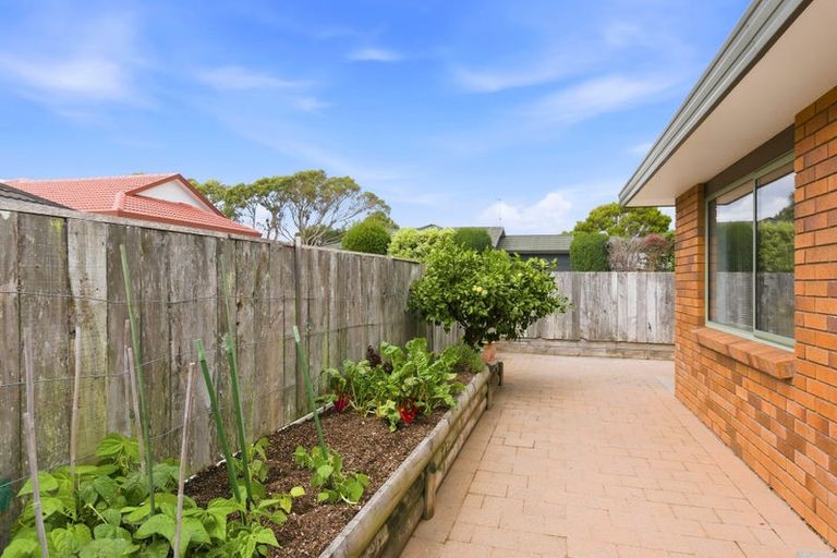 Photo of property in 68 Cedar Drive, Paraparaumu Beach, Paraparaumu, 5032