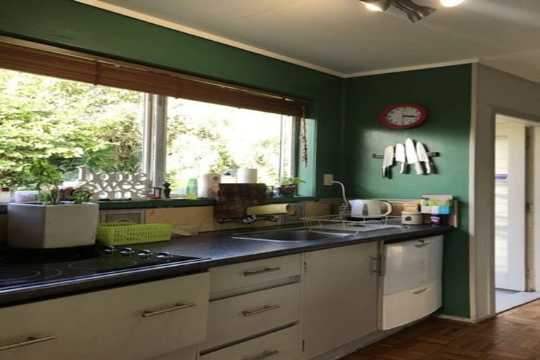 Photo of property in 37 Seon Place, Birkdale, Auckland, 0626
