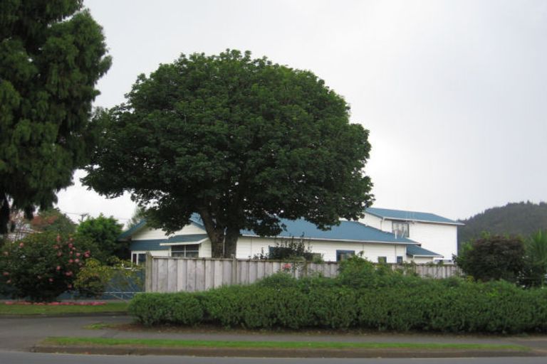 Photo of property in 2/72 Kamo Road, Kensington, Whangarei, 0112