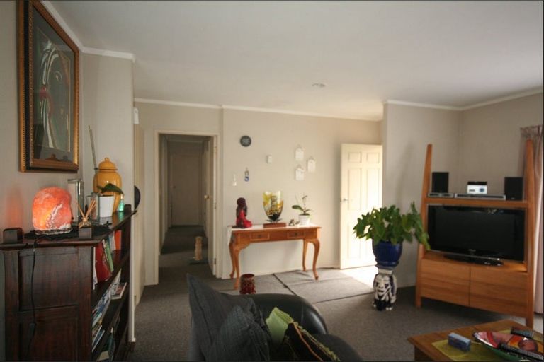 Photo of property in 36b Aquarius Drive, Kawaha Point, Rotorua, 3010