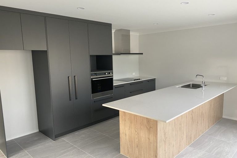 Photo of property in 26a Eskdale Road, Birkdale, Auckland, 0626