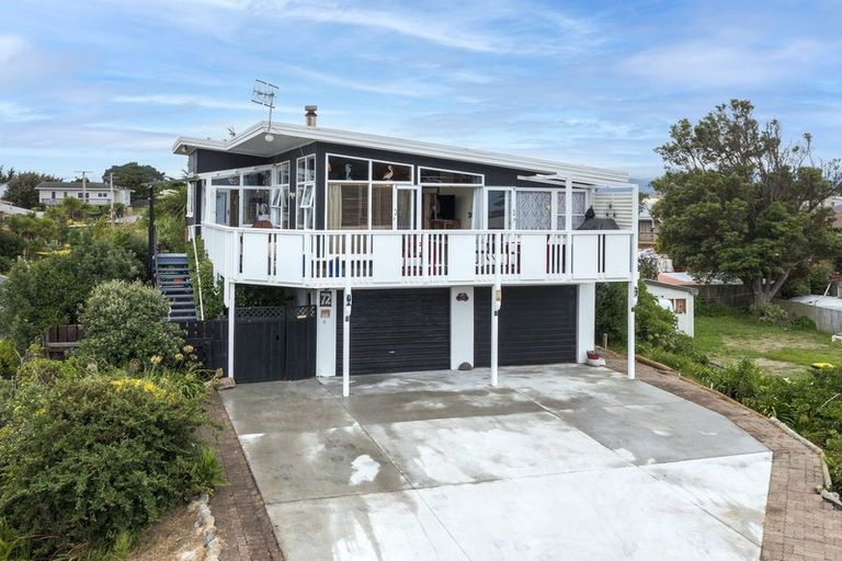 Photo of property in 72 Park Avenue, Waitarere Beach, Levin, 5510