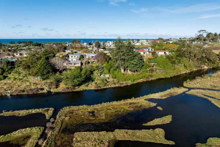 Photo of property in 7 Wells Street, Brighton, Dunedin, 9035