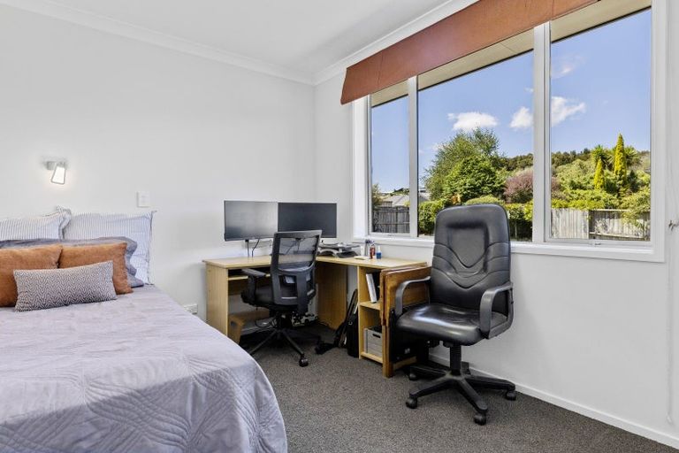 Photo of property in 7 Magnolia Rise, Waipahihi, Taupo, 3330