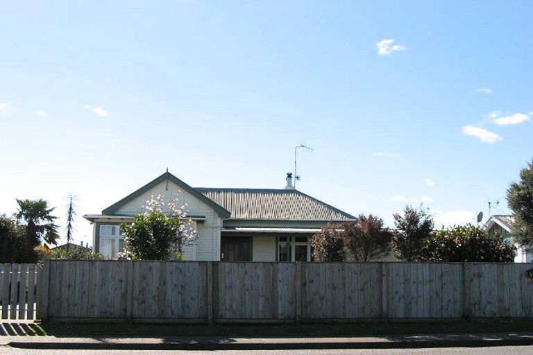 Photo of property in 14 Gaisford Terrace, Waipukurau, 4200