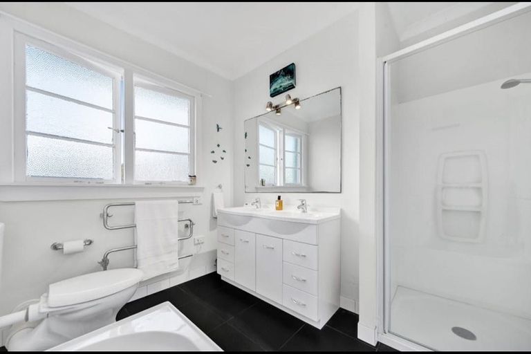 Photo of property in 85 Puriri Street, Hawera, 4610