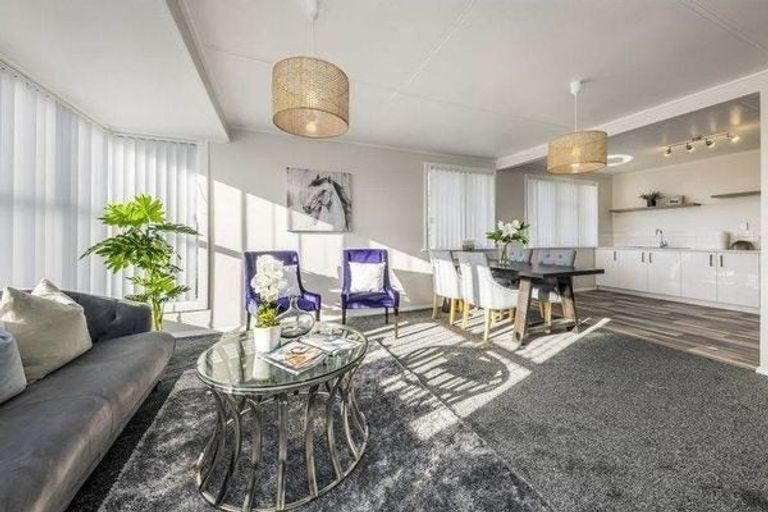 Photo of property in 19b Cheviot Street, Mangere East, Auckland, 2024