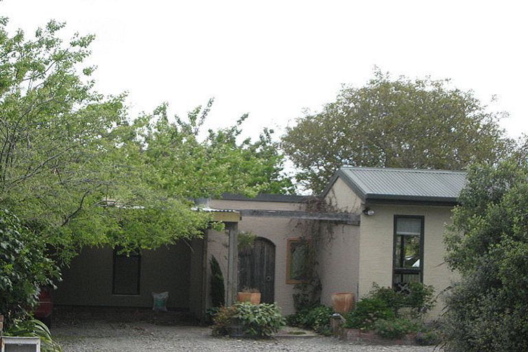 Photo of property in 77 Kings Avenue, Waikuku Beach, 7402