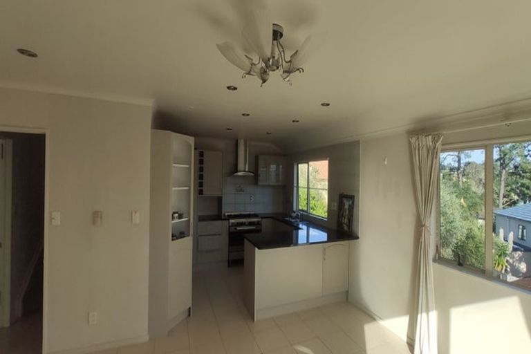 Photo of property in 48 Monte Cassino Place, Birkdale, Auckland, 0626