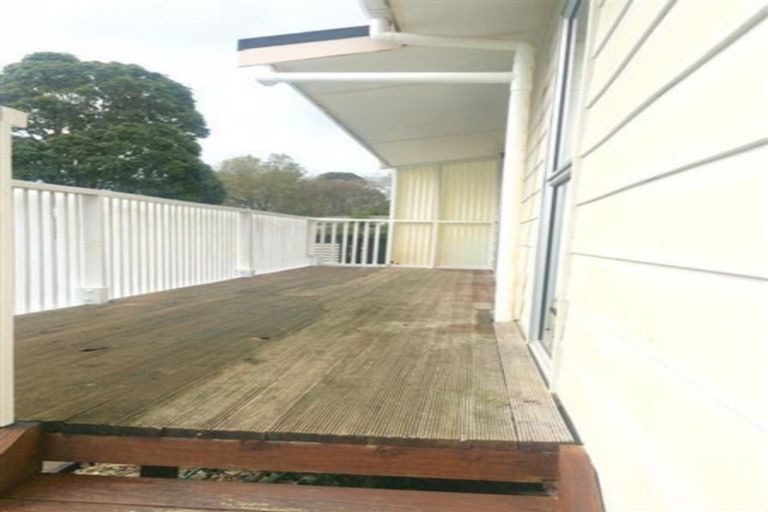 Photo of property in 19 Cottrell Place, Clendon Park, Auckland, 2103