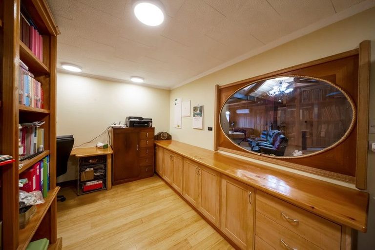 Photo of property in 543 Manutahi Road, Lepperton, New Plymouth, 4373