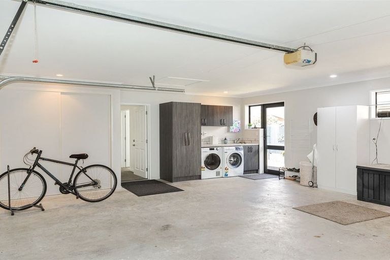 Photo of property in 34 Fonblanque Street, Westport, 7825