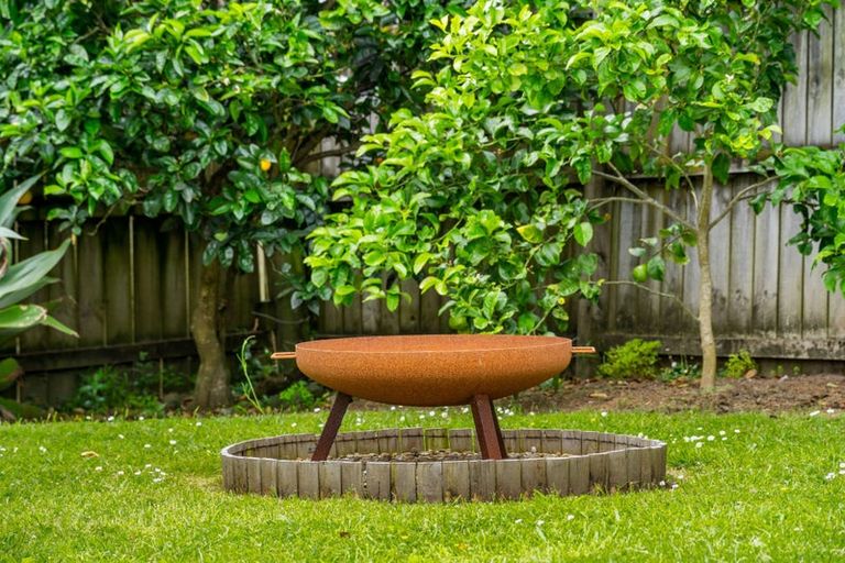 Photo of property in 19 Rosella Grove, Waimauku, 0812