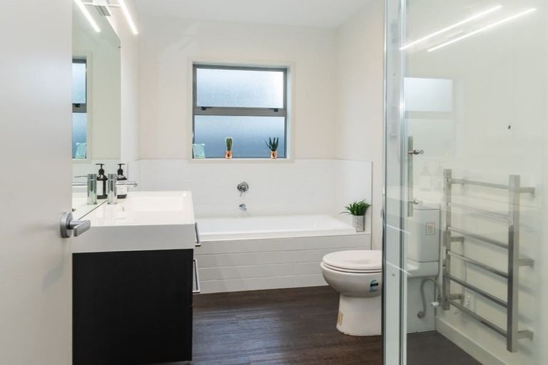 Photo of property in 17 Aston Drive, Waimairi Beach, Christchurch, 8083