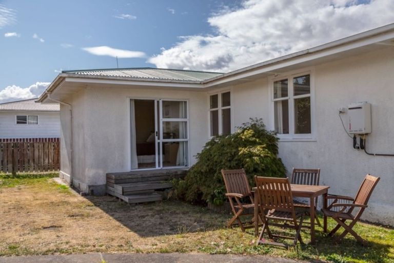 Photo of property in 33 Fergusson Street, Solway, Masterton, 5810