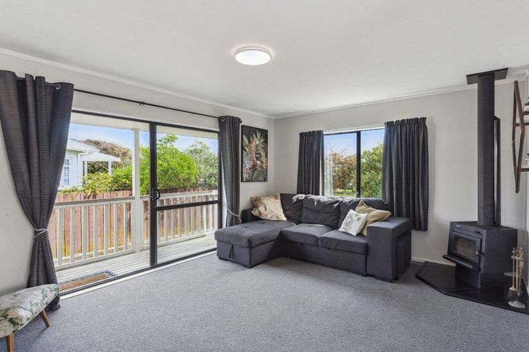 Photo of property in 5 Palmer Court, Paraparaumu, 5032