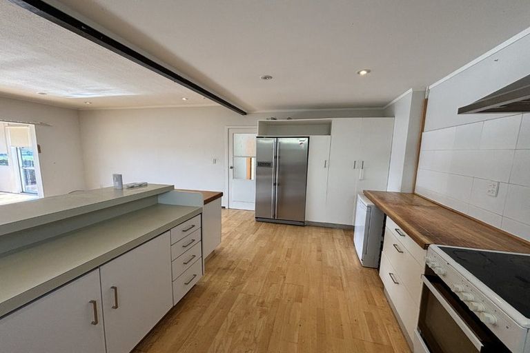 Photo of property in 53 Hawker Street, Mount Victoria, Wellington, 6011