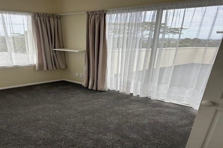 Photo of property in 22 Monarch Avenue, Hillcrest, Auckland, 0627