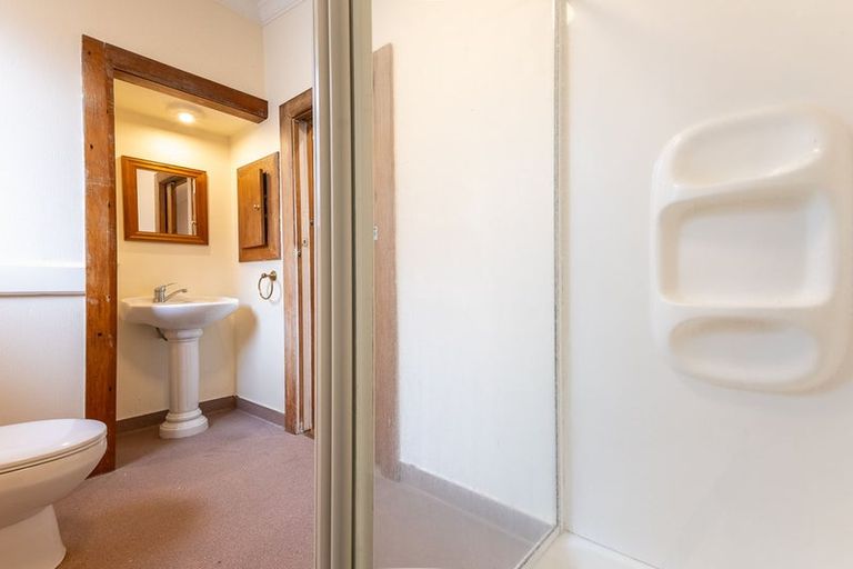 Photo of property in 10 Domain Road, Otaki, 5512