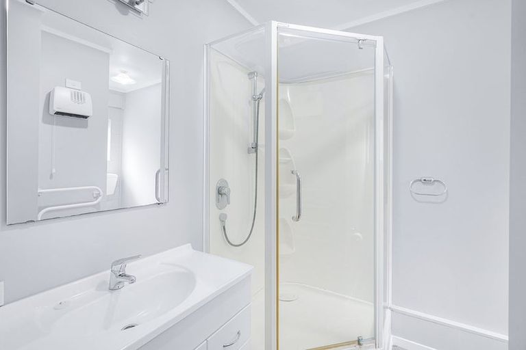 Photo of property in 43 Edinburgh Road, Hillcrest, Hamilton, 3216