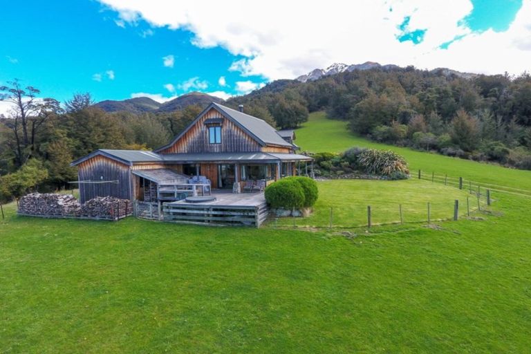 Photo of property in 237 Flynns Road, Staveley, Ashburton, 7771