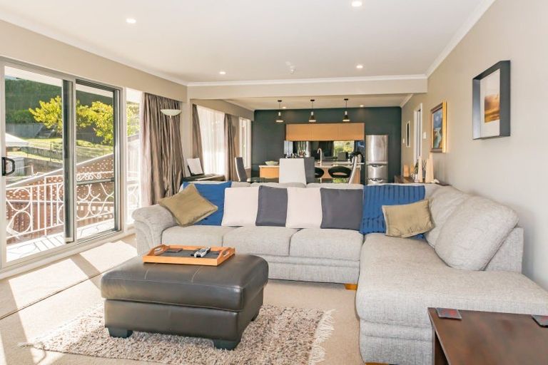 Photo of property in 14 Seaview Crescent, Picton, 7220