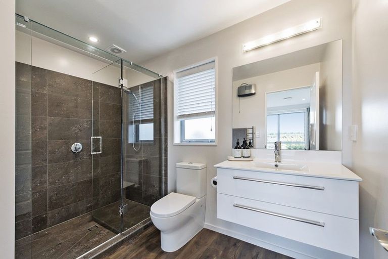 Photo of property in 36 Whitcombe Place, Darfield, 7571