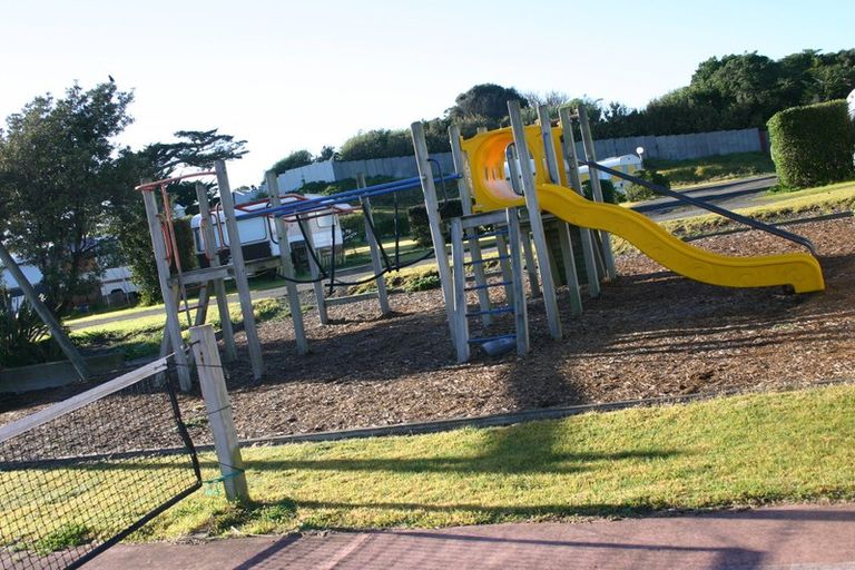 Photo of property in 20 Tasman Road, Otaki Beach, Otaki, 5512