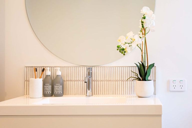 Photo of property in 6 Samuel Place, Terrace End, Palmerston North, 4410